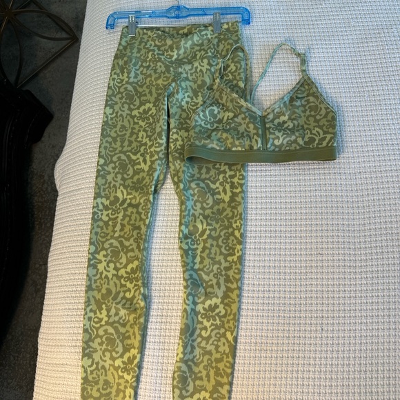 Nike Camo Green Dri-FIT Women's leggings - Picture 11 of 12
